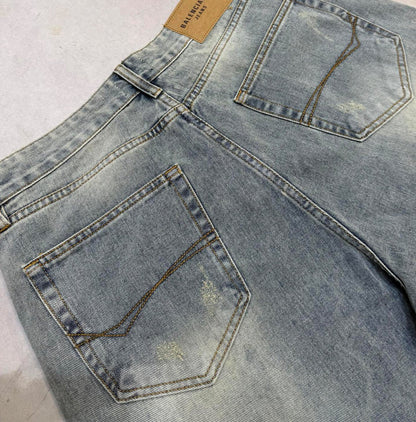 2025 Distressed Graffiti Jeans